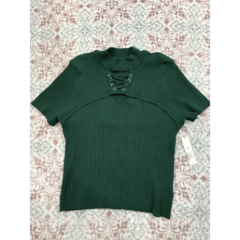 No Boundaries Womens XXXL Green Ribbed Lace Up Mock Neck Short Sleeve Top NWT
